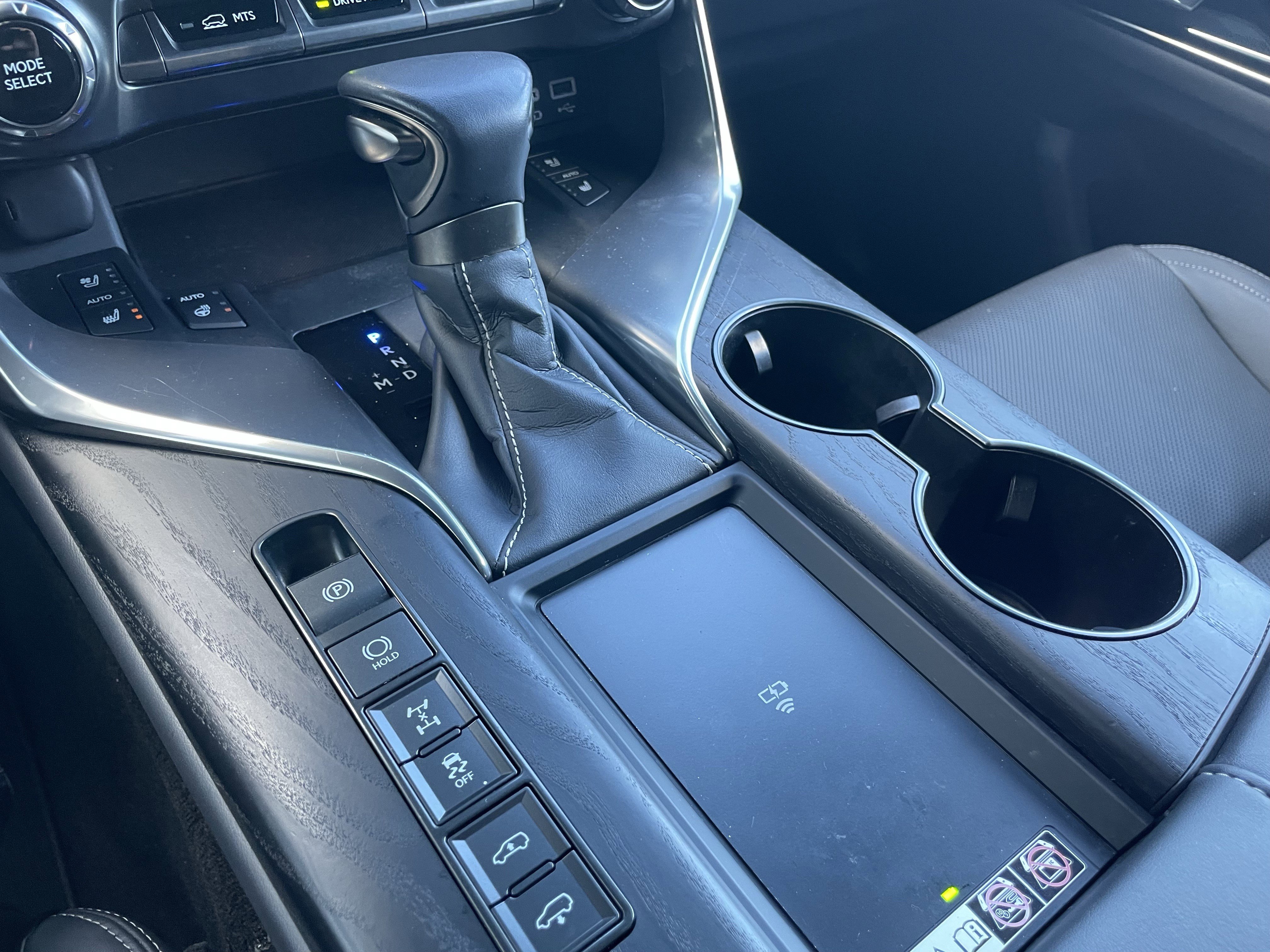 Used 2024 Lexus LX 600 4WD w/ Luxury Package image 20