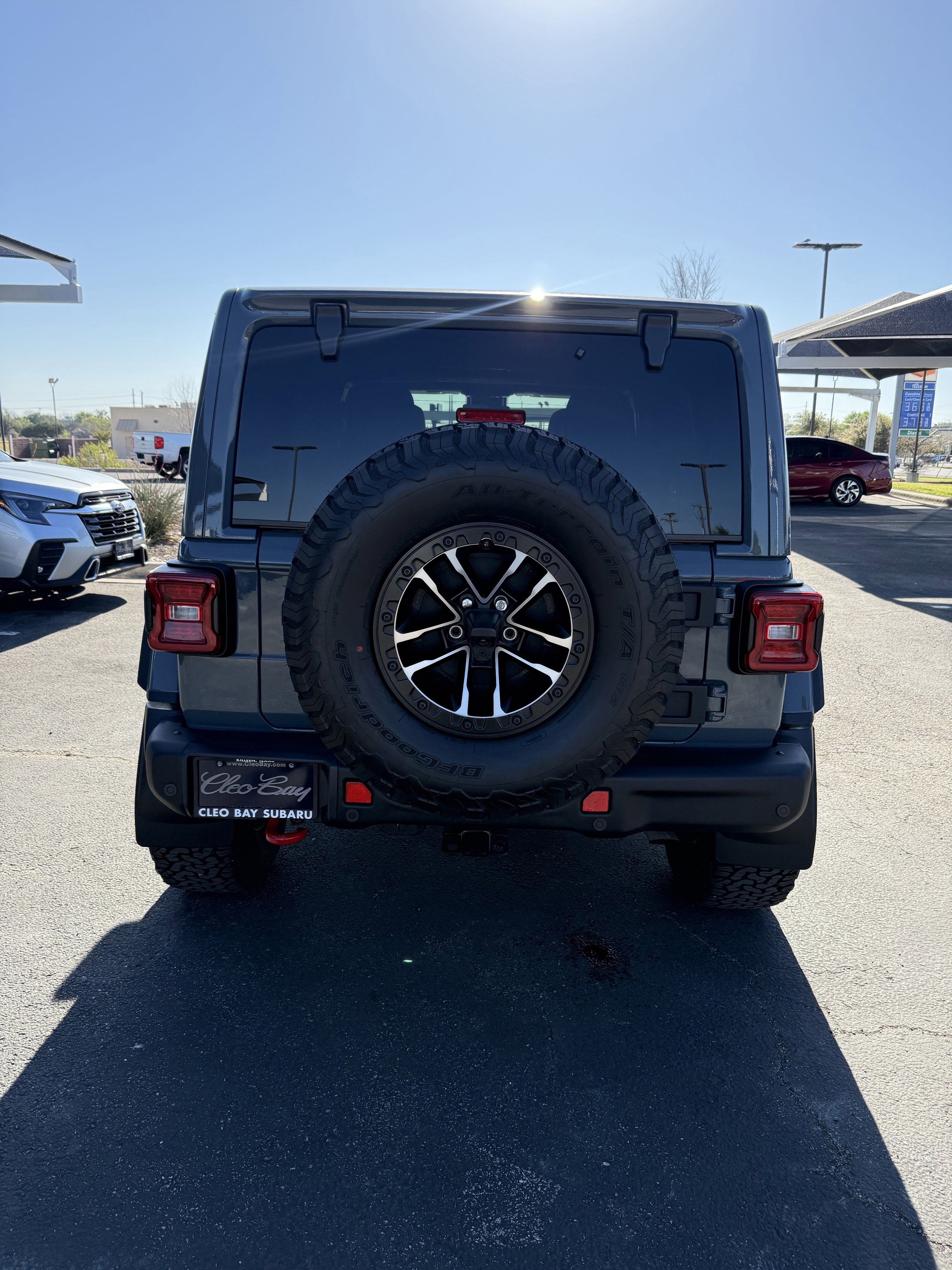 Used 2024 Jeep Wrangler Unlimited Rubicon image 6