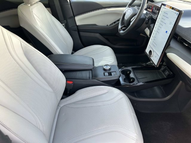 Used 2023 Ford Mustang Mach-E Premium AWD/4WD image 35