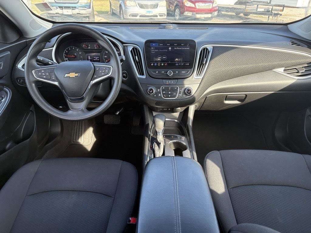 Used 2024 Chevrolet Malibu LT image 13