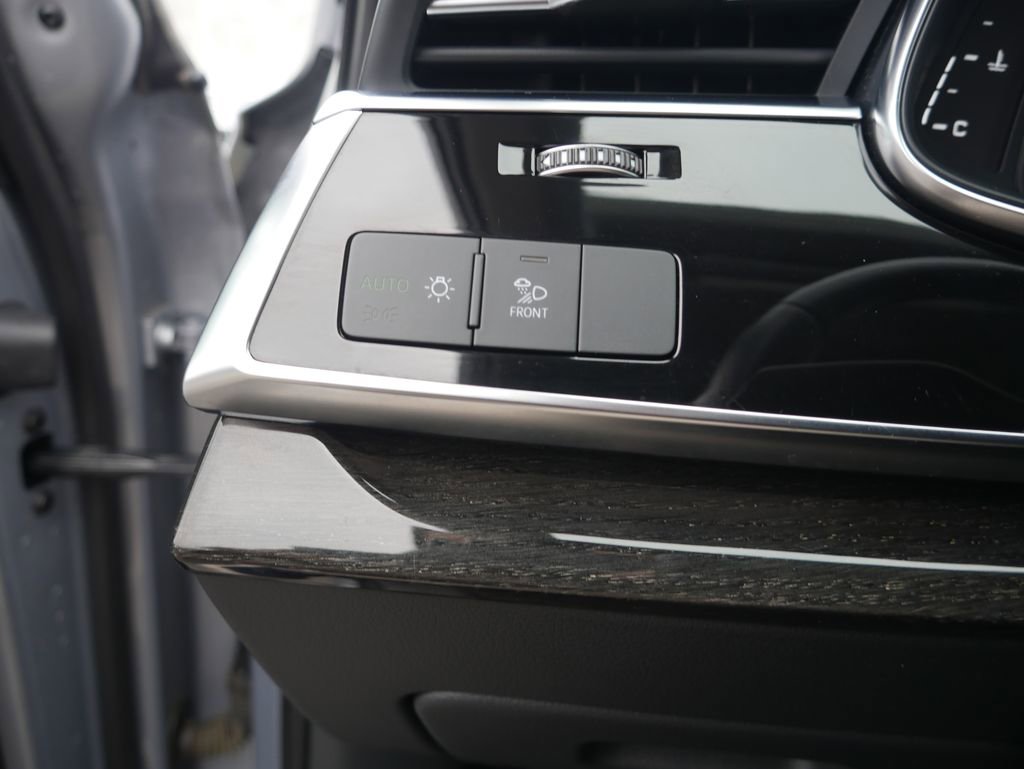 Certified 2022 Audi Q7 2.0T Premium w/ Convenience Package image 50