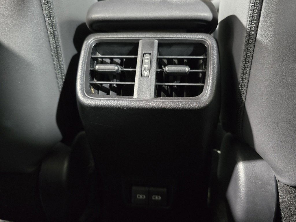 Used 2023 Lexus UX 250h FWD image 28