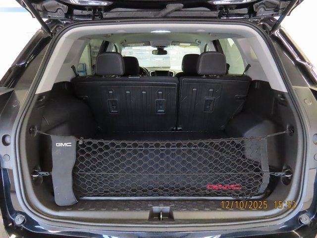 Used 2022 GMC Terrain SLE w/ Driver Convenience Package image 30