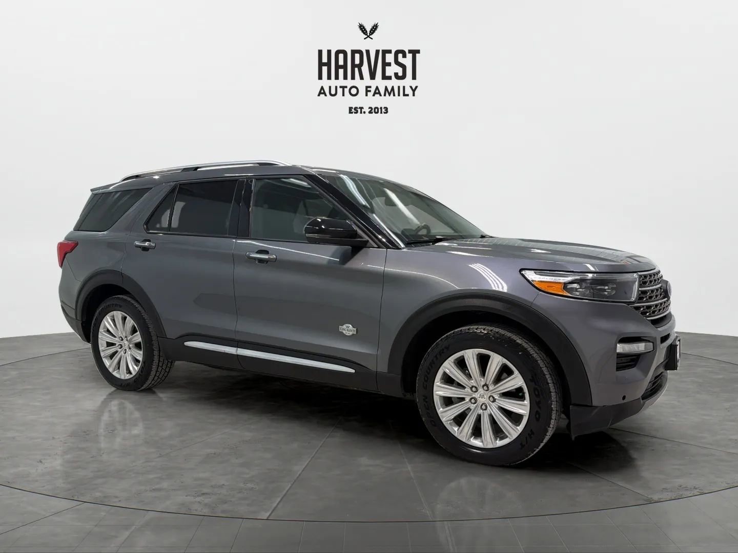 Used 2022 Ford Explorer King Ranch w/ Premium Technology Package image 8