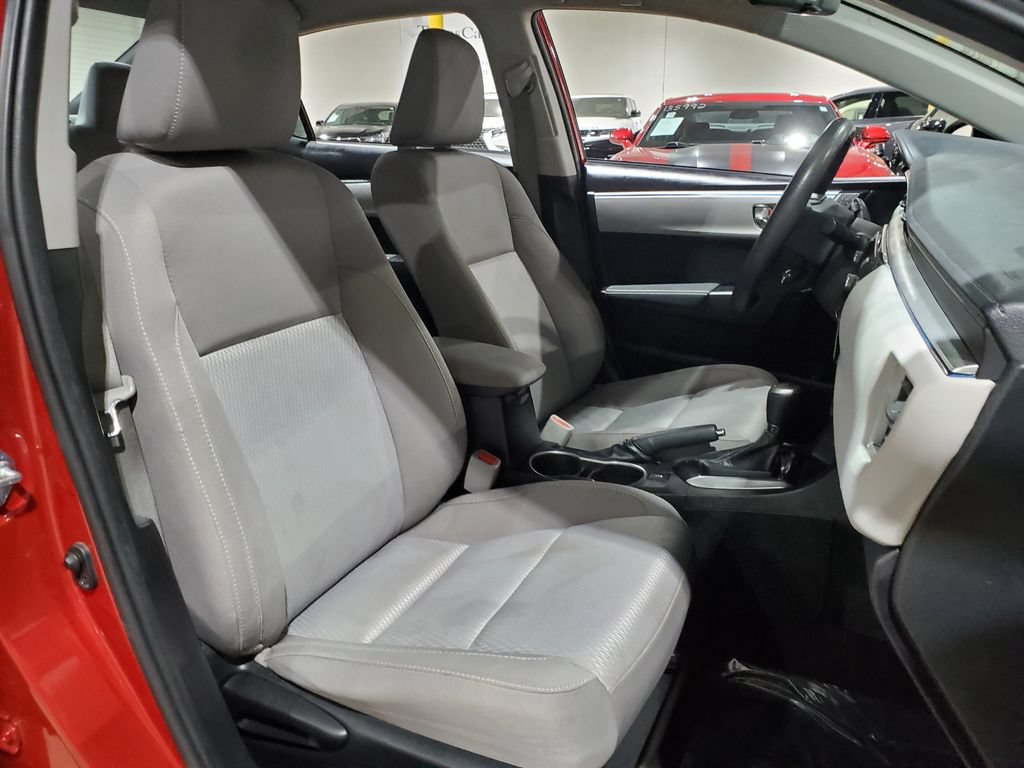 Used 2016 Toyota Corolla LE FWD image 13