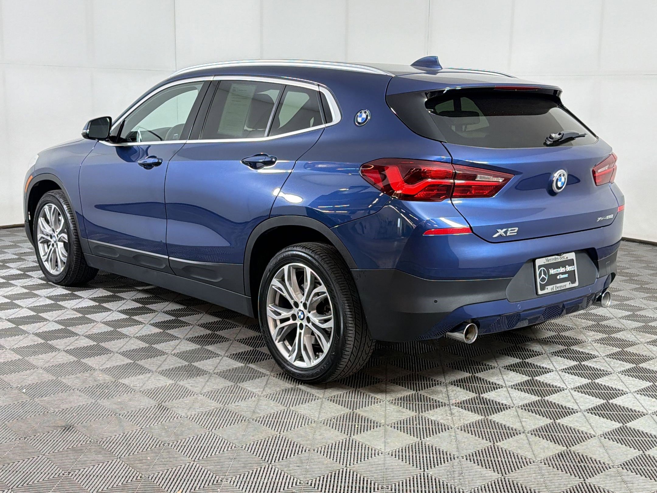 Used 2022 BMW X2 xDrive28i w/ Convenience Package image 3