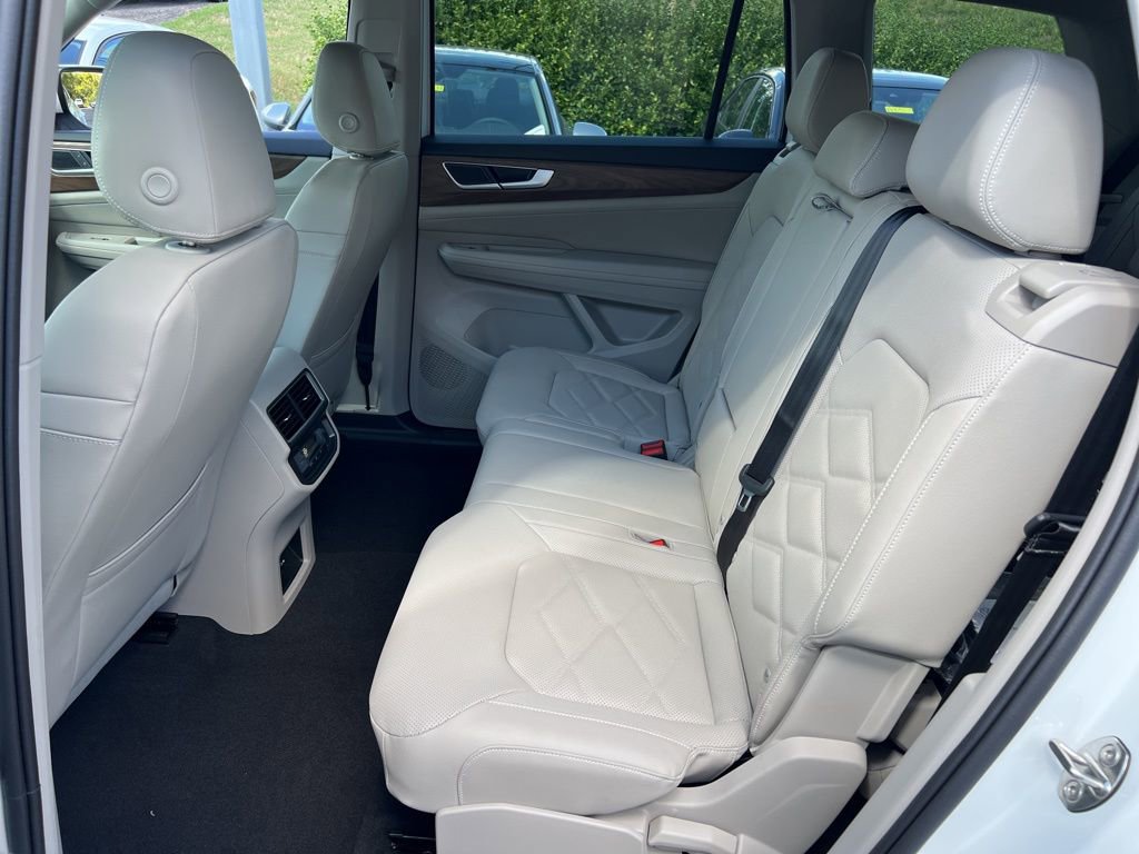 New 2026 Volkswagen Atlas SE image 24