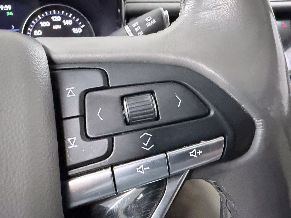 Used 2020 Cadillac XT6 Premium Luxury FWD image 35