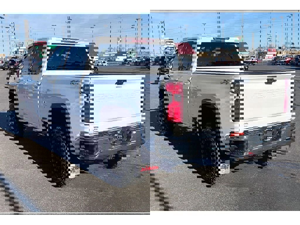 Used 2022 Chevrolet Silverado 3500 LTZ image 13