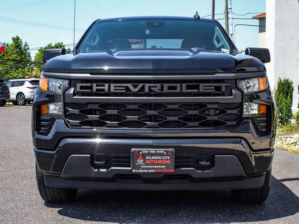 Used 2023 Chevrolet Silverado 1500 Custom w/ LPO, Dark Essentials Package AWD/4WD image 2