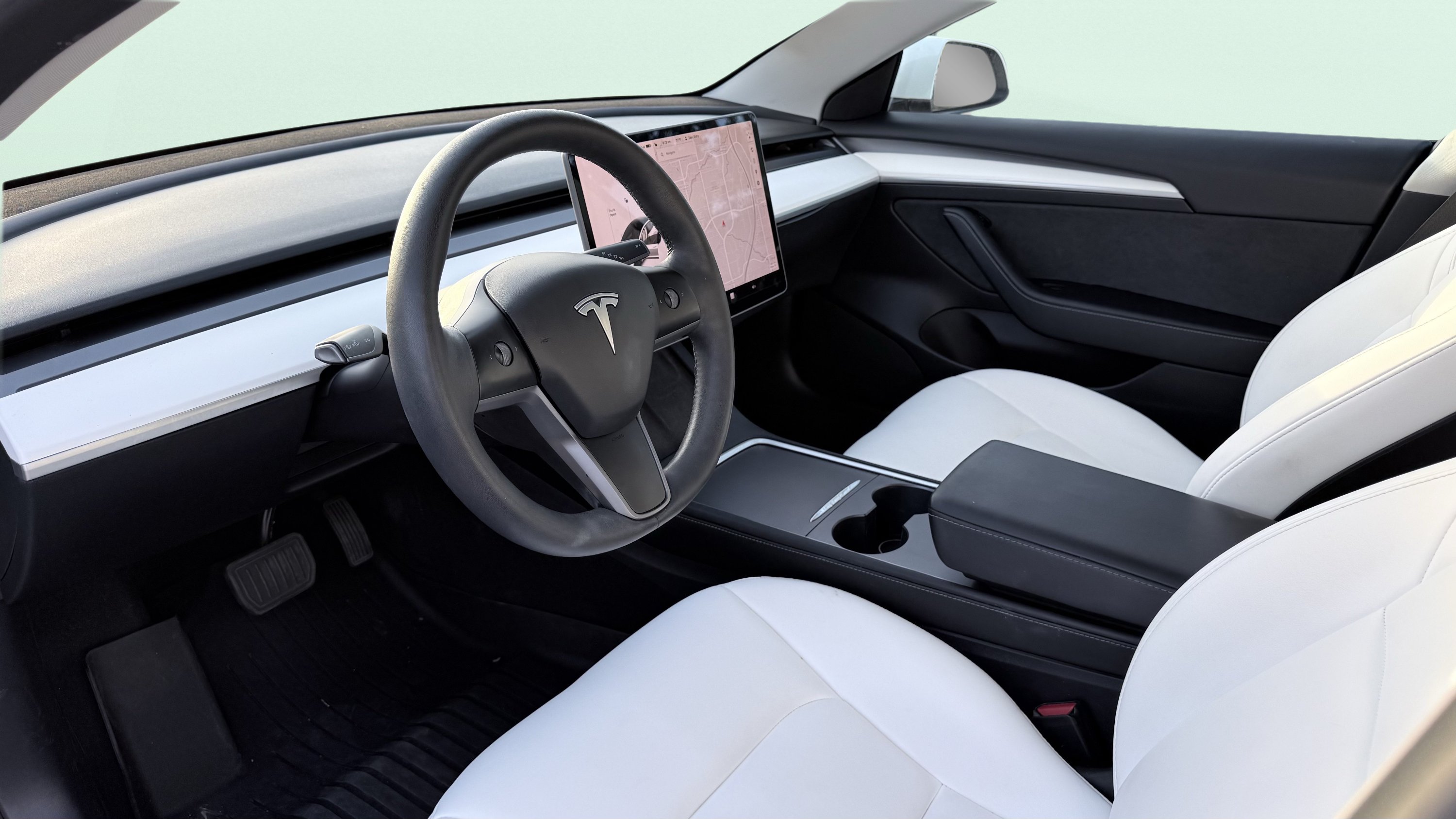 Used 2021 Tesla Model 3 Standard Range Plus RWD image 18