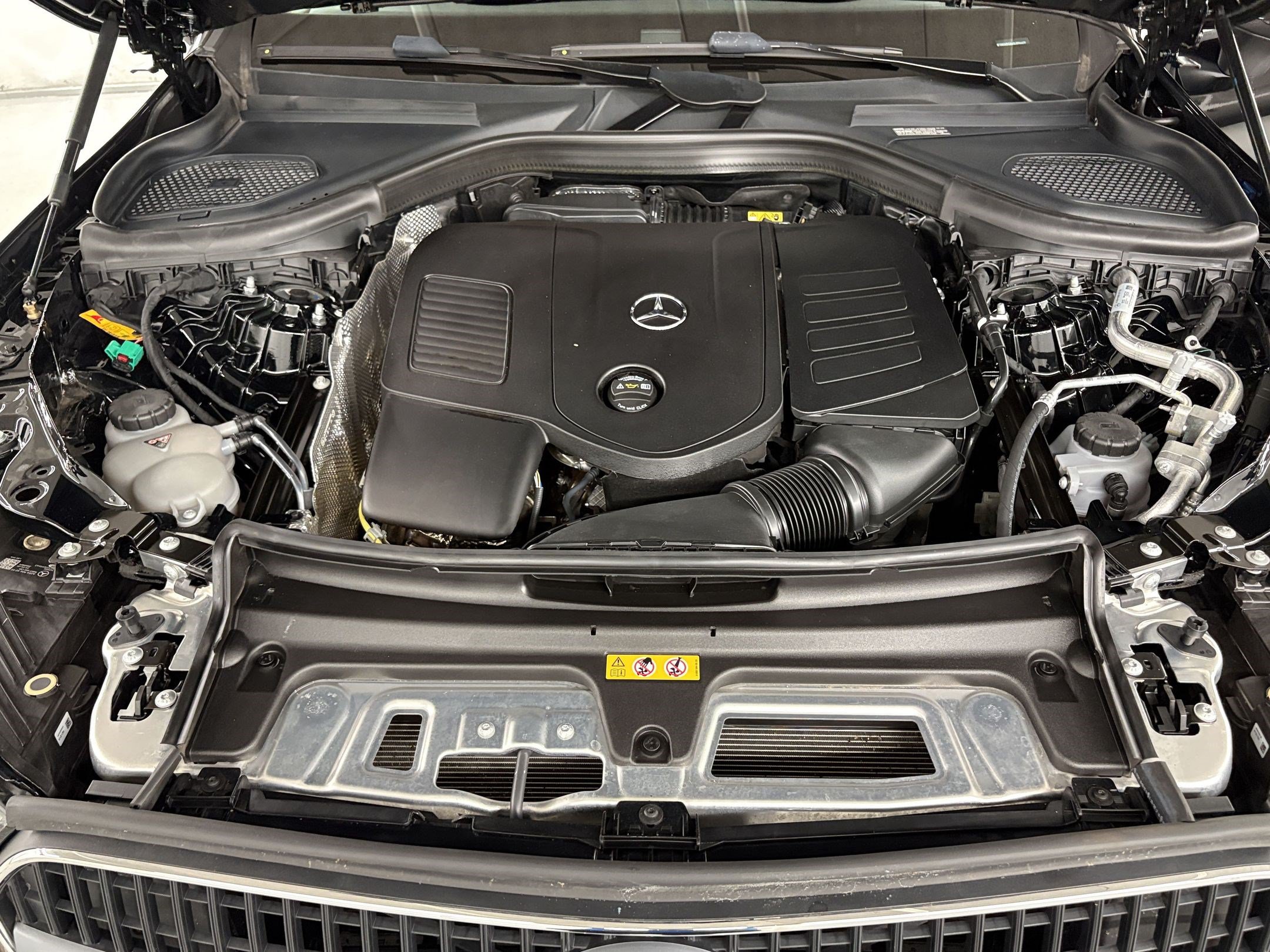 Certified 2025 Mercedes-Benz GLC 350e 4MATIC image 32
