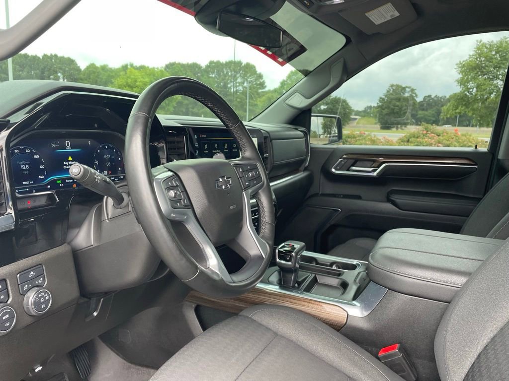Used 2023 Chevrolet Silverado 1500 RST AWD/4WD image 10