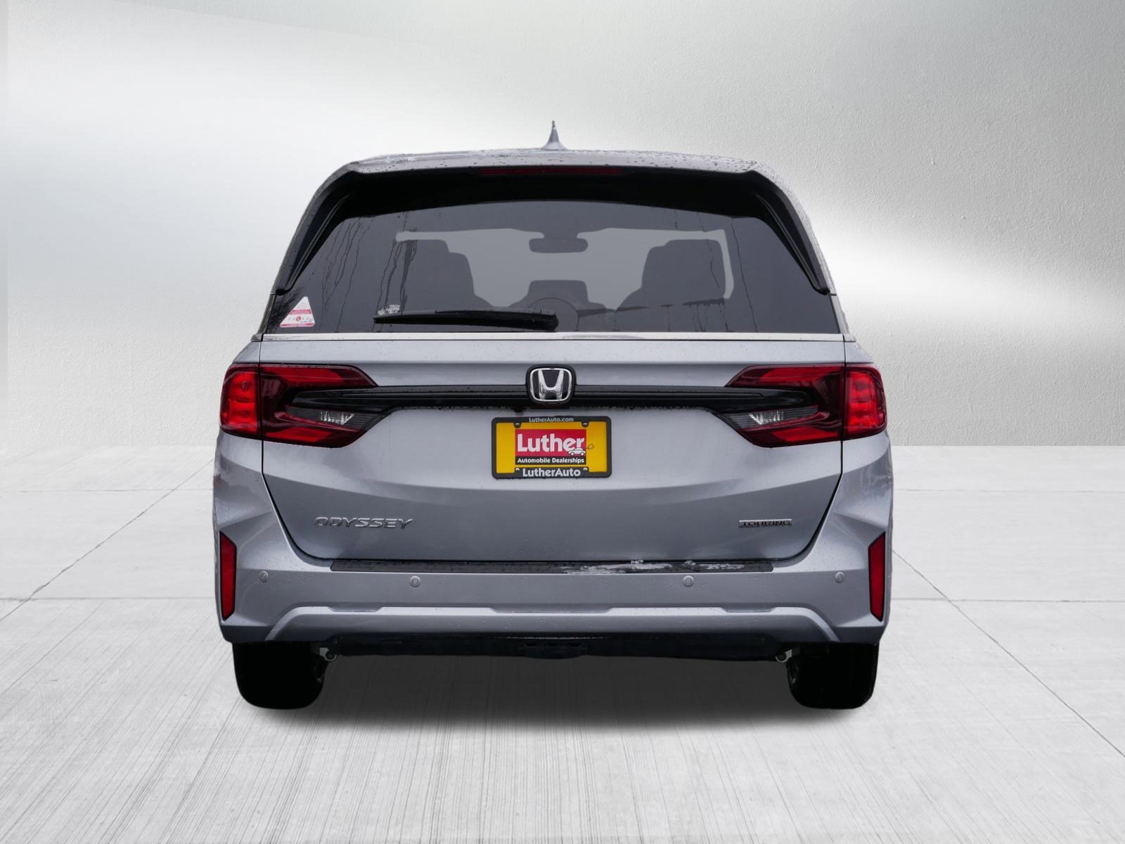 New 2026 Honda Odyssey Touring image 6