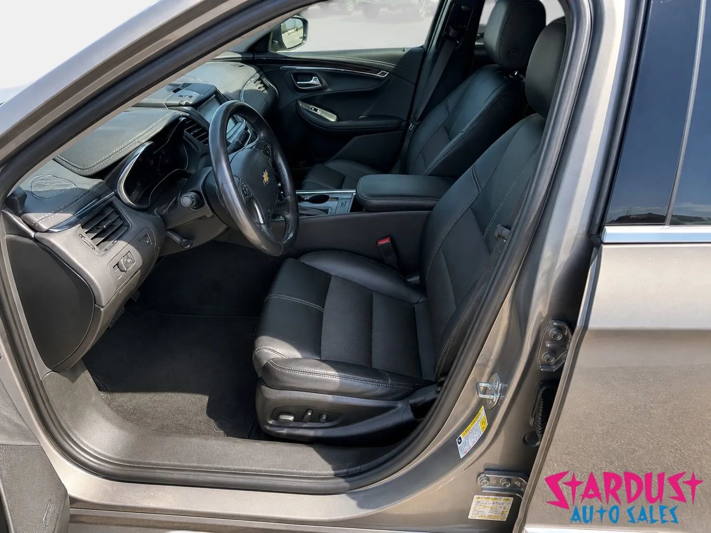 Used 2019 Chevrolet Impala LT FWD image 9