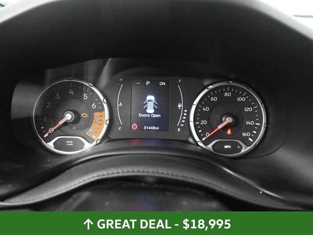 Used 2023 Jeep Renegade Latitude AWD/4WD image 34