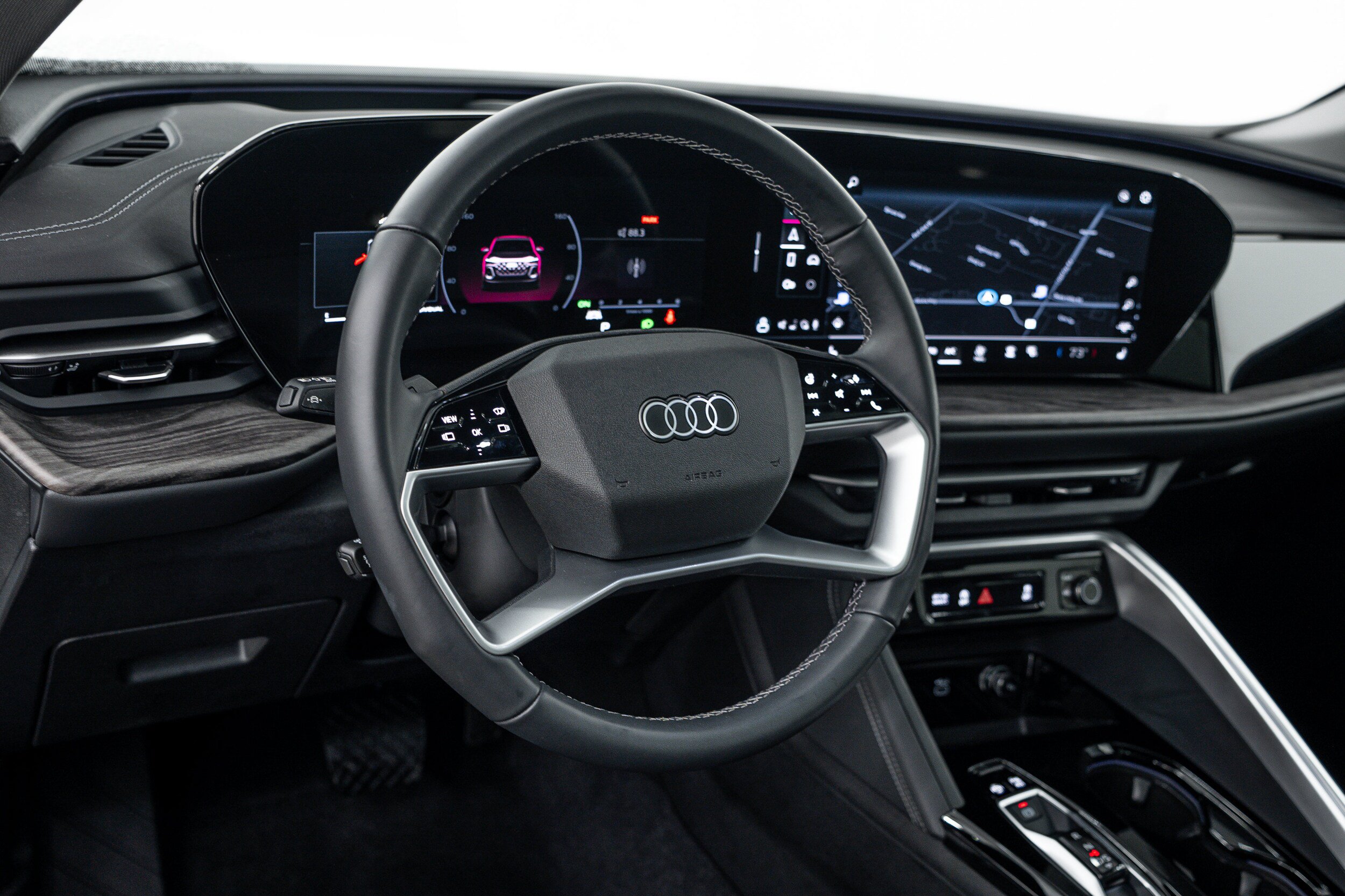 Used 2025 Audi Q5 Premium Plus w/ Premium Plus AWD/4WD image 10