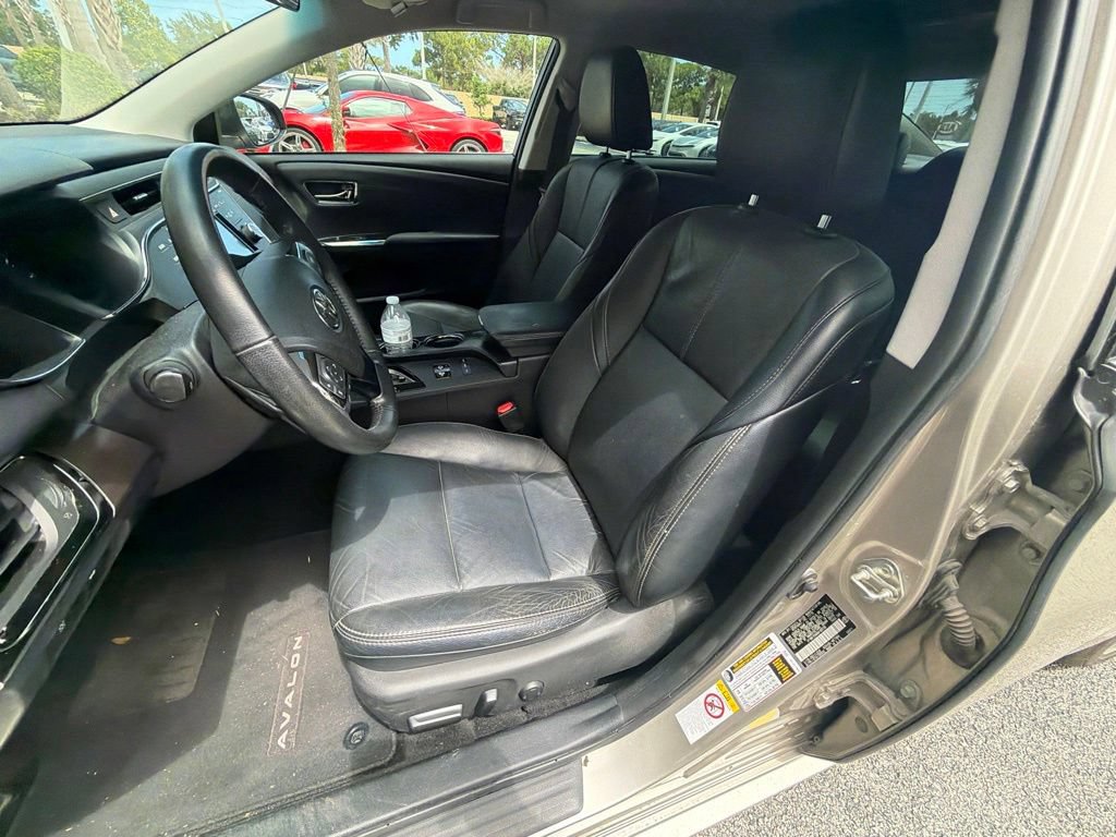Used 2016 Toyota Avalon XLE FWD image 6