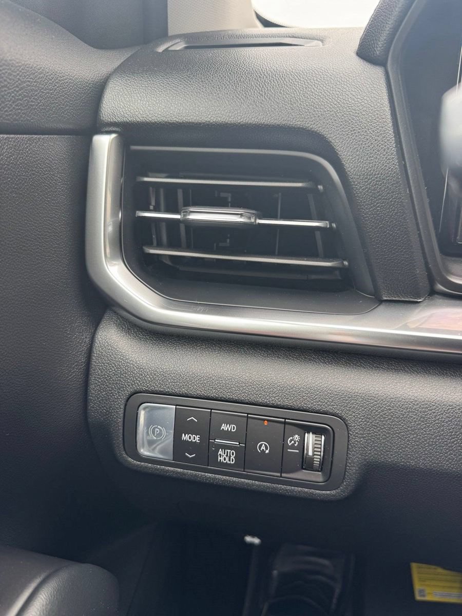 Certified 2026 GMC Terrain Denali AWD/4WD image 21