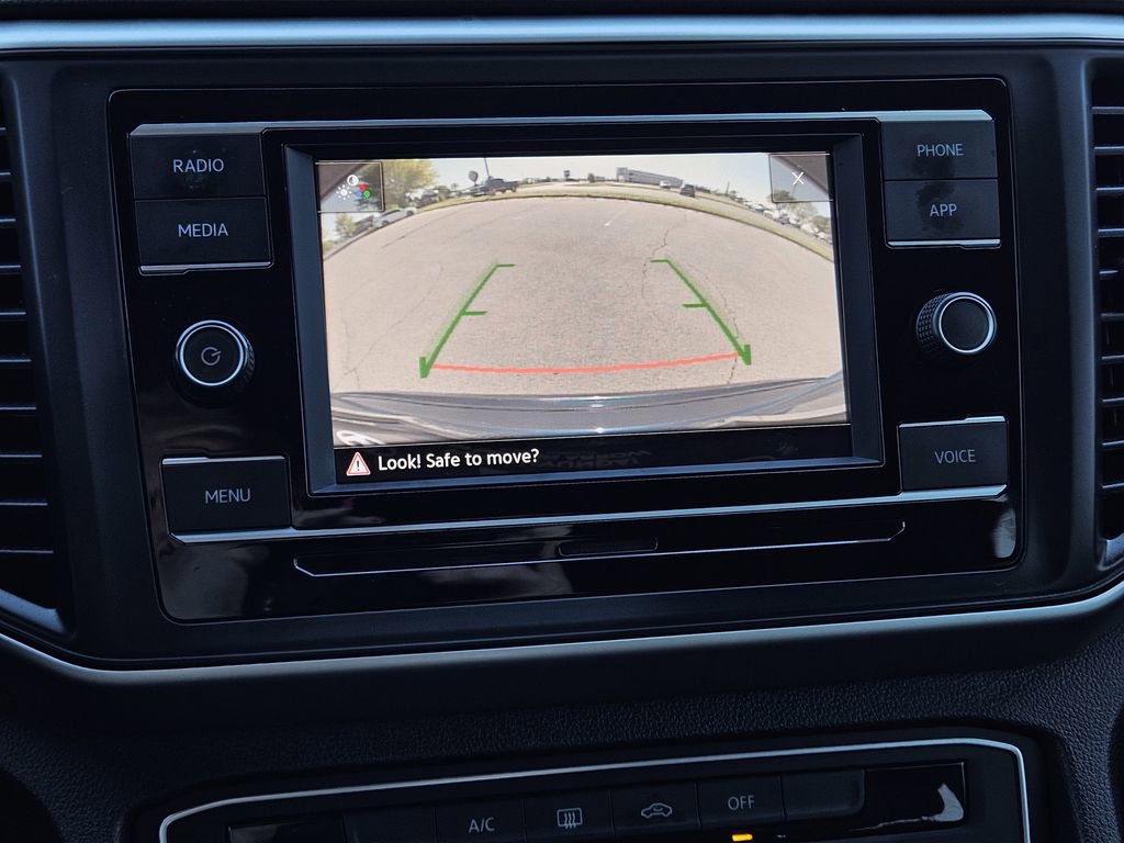 Used 2021 Volkswagen Atlas Cross Sport S image 14