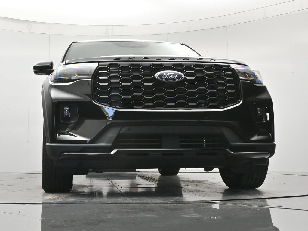 Used 2025 Ford Explorer ST-Line AWD/4WD image 38