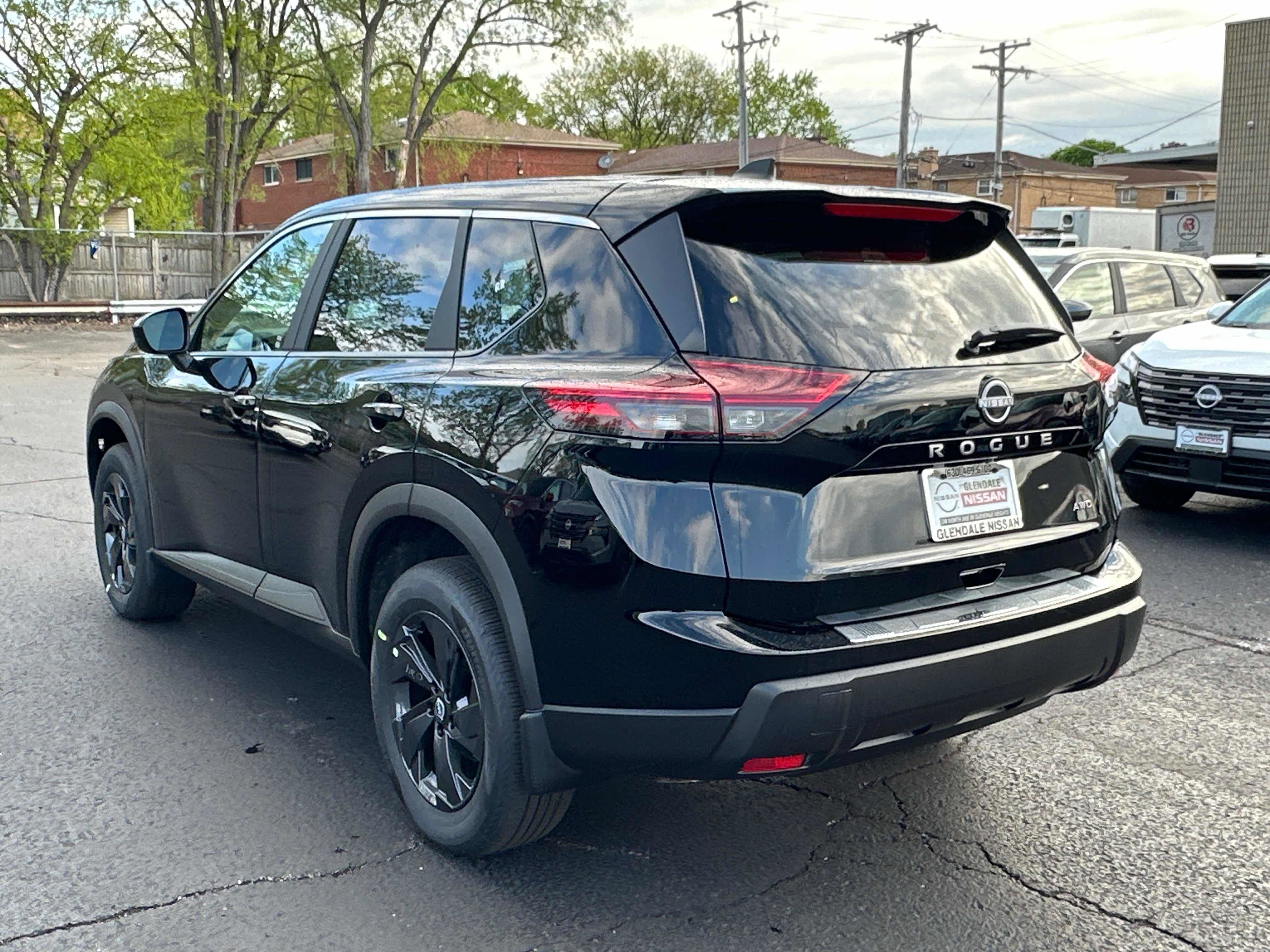 New 2026 Nissan Rogue SV w/ Cold Weather Package AWD/4WD image 6