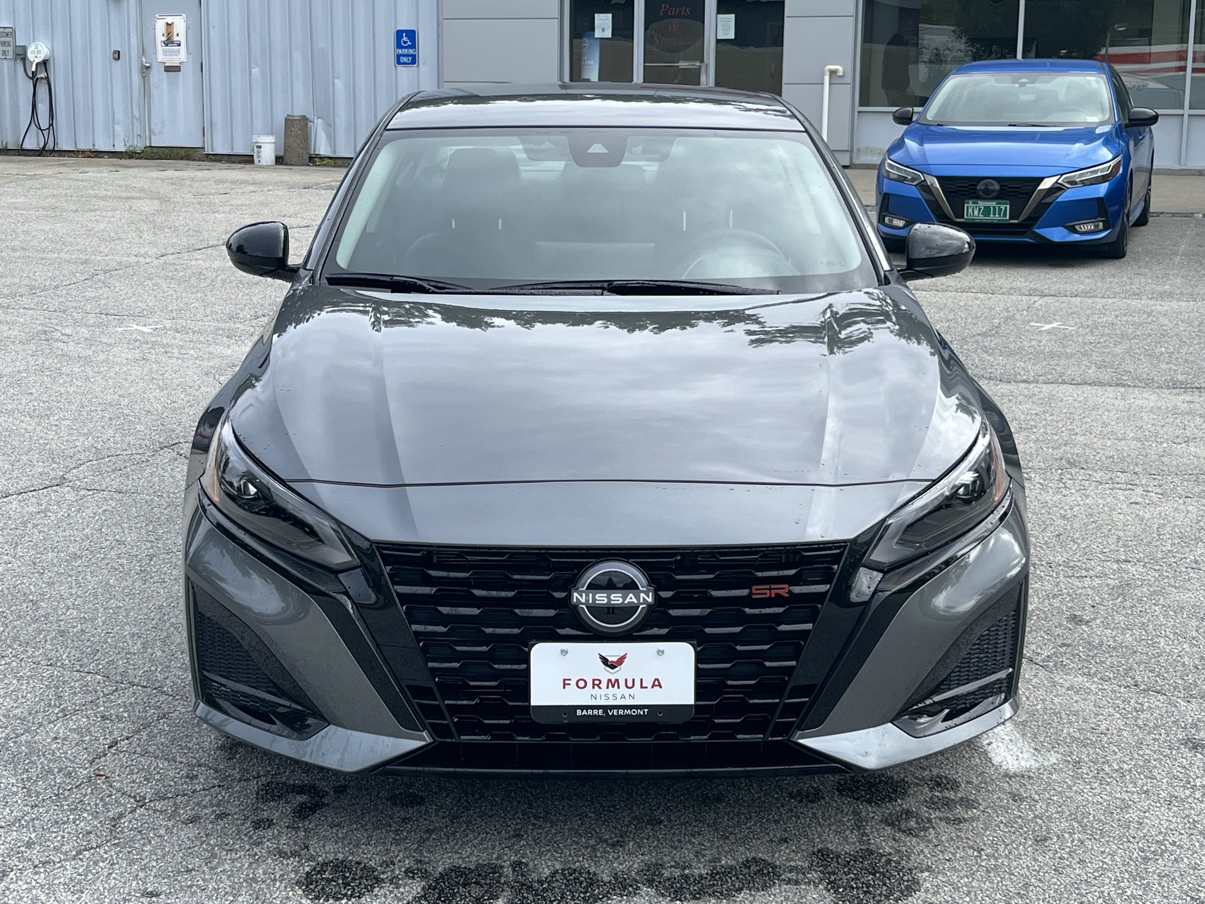 New 2026 Nissan Altima 2.5 SR AWD/4WD image 2