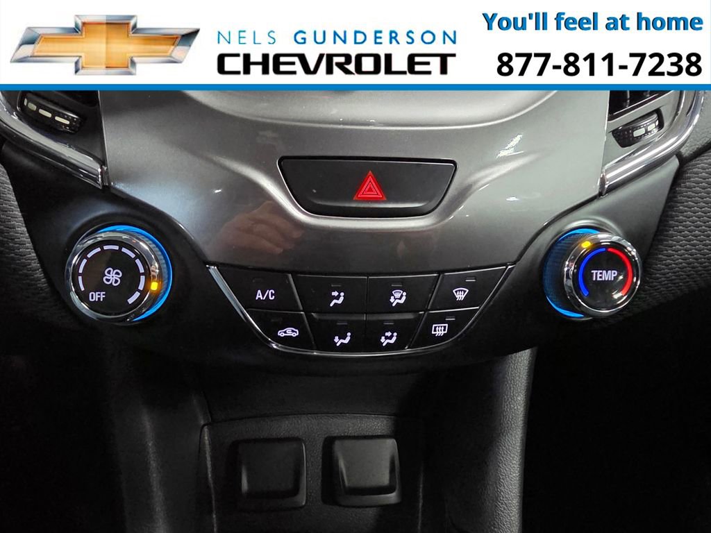Used 2017 Chevrolet Cruze LT image 19