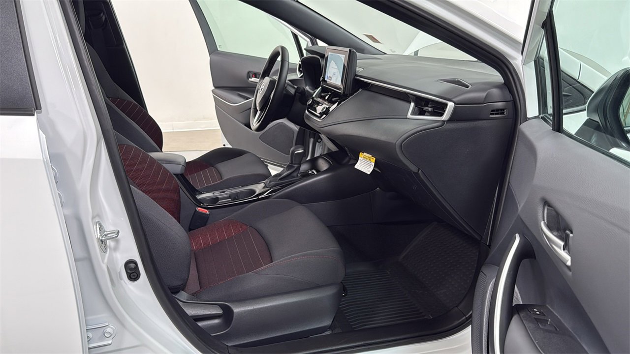 Certified 2025 Toyota Corolla SE image 18