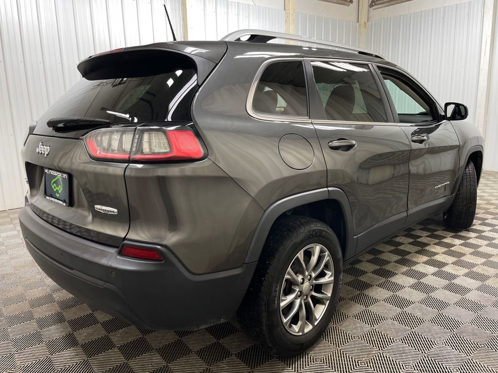 Used 2019 Jeep Cherokee Latitude Plus AWD/4WD image 16