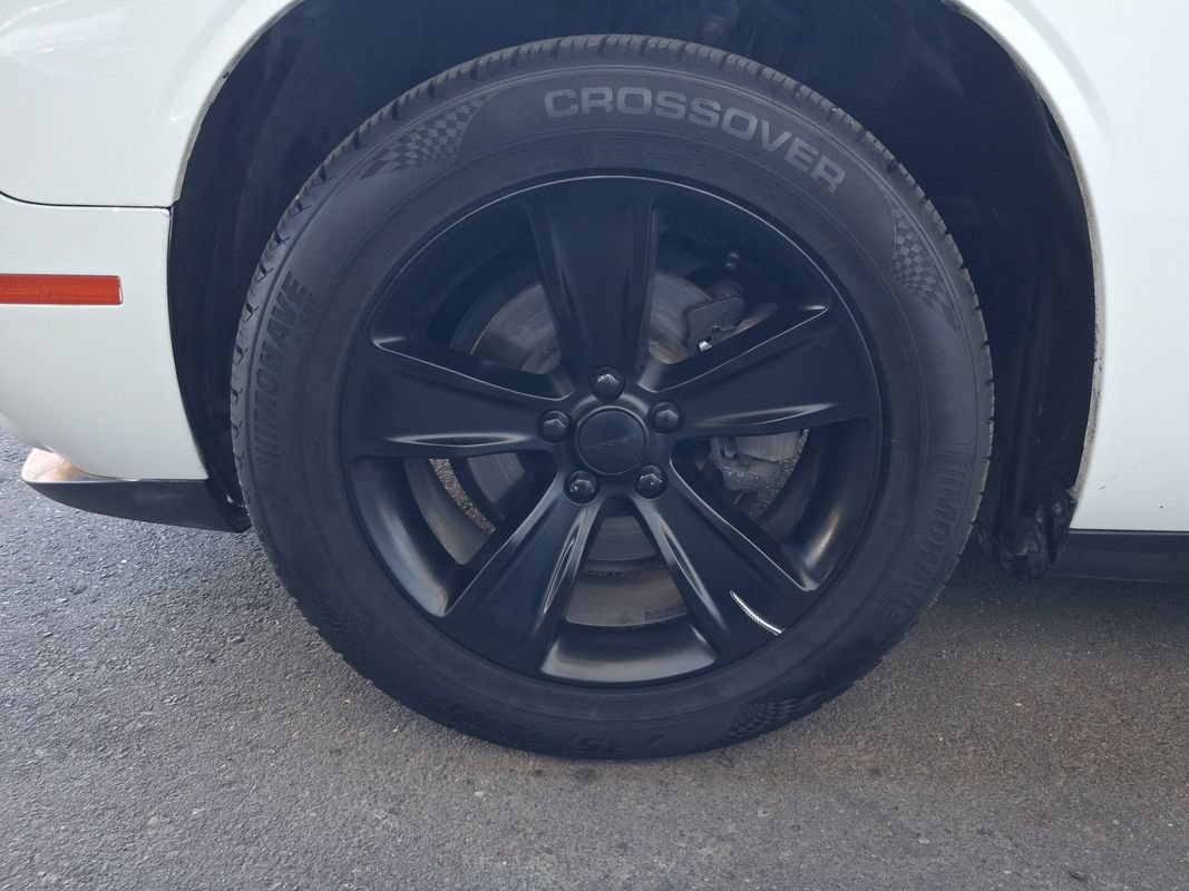 Used 2019 Dodge Challenger SXT RWD image 12