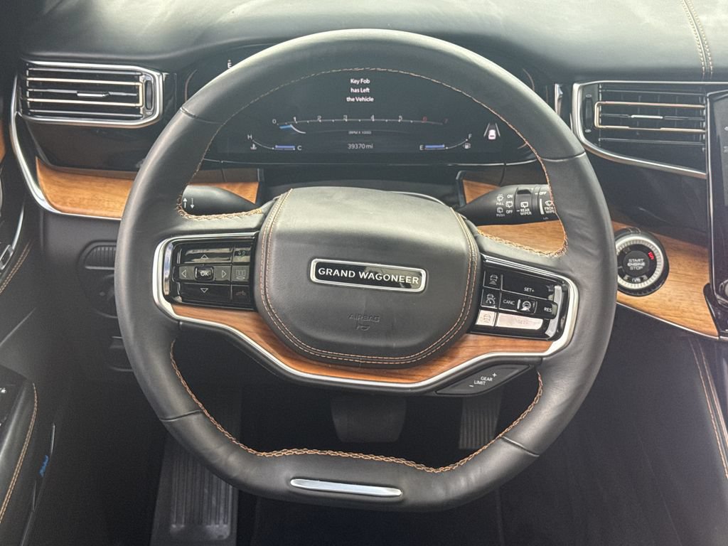 Used 2023 Jeep Grand Wagoneer Series III AWD/4WD image 26