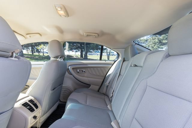Used 2017 Ford Taurus SEL AWD/4WD image 13