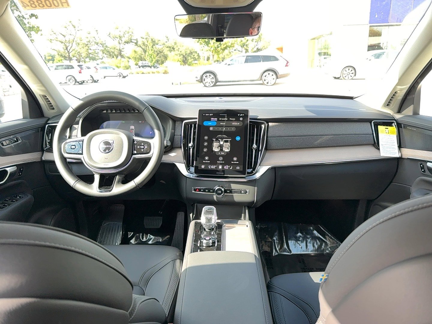 Used 2026 Volvo XC90 B6 Plus w/ Protection Package Premier AWD/4WD image 19