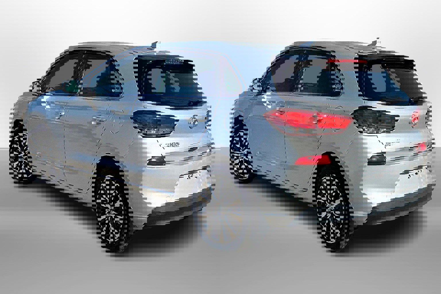 Used 2018 Hyundai Elantra GT image 10