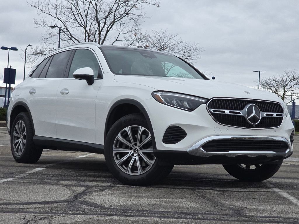 Certified 2026 Mercedes-Benz GLC 300 4MATIC image 2