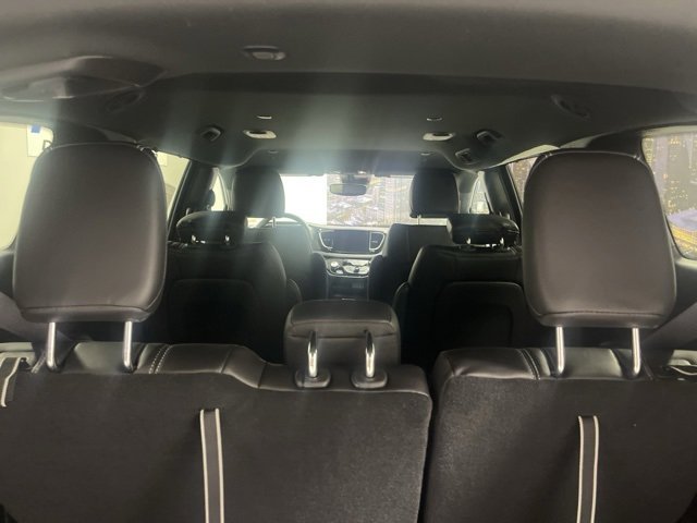 New 2025 Chrysler Voyager LX image 25