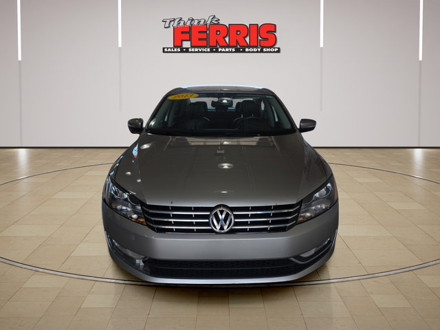 Used 2013 Volkswagen Passat TDI SEL Premium FWD image 2