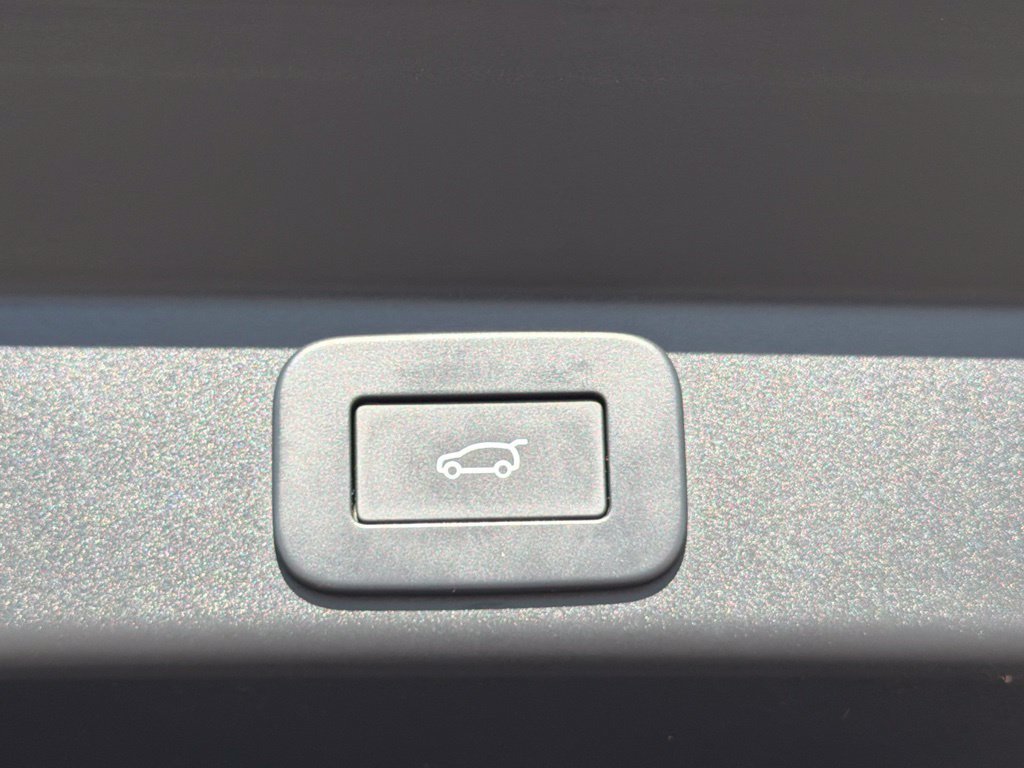 Used 2025 Land Rover Range Rover Sport Dynamic SE AWD/4WD image 17