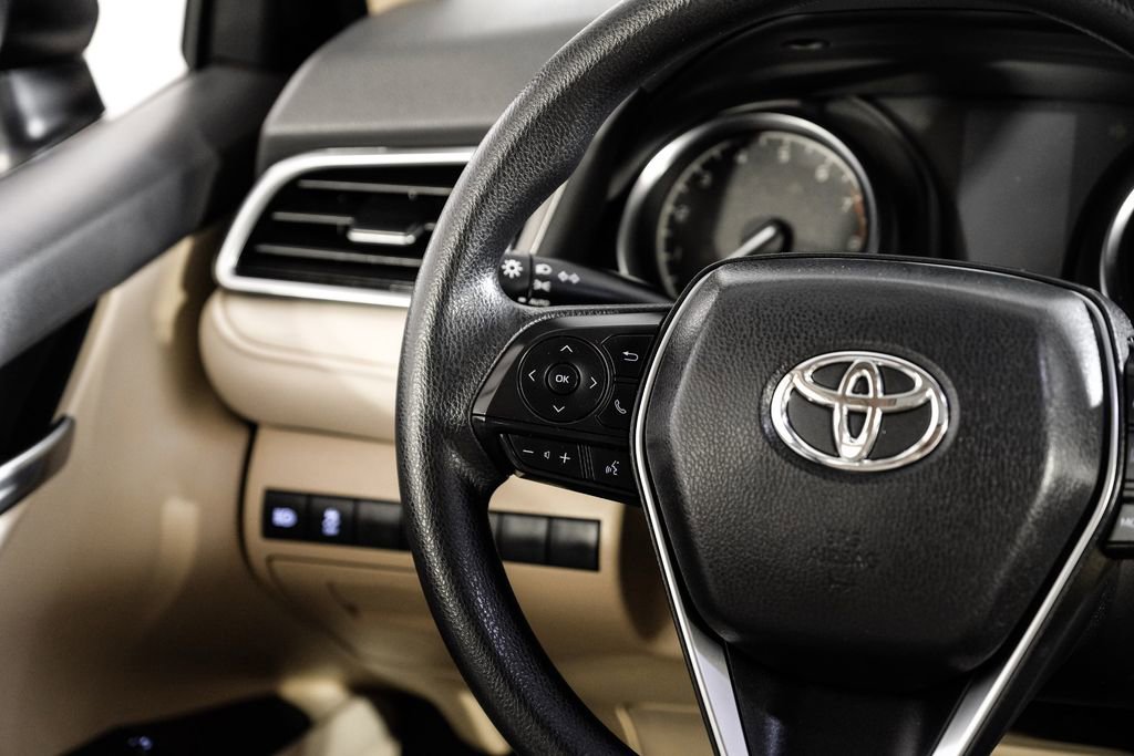 Used 2018 Toyota Camry LE w/ Audio Package image 16