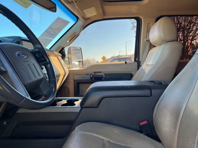 Used 2016 Ford F250 Lariat w/ Lariat Ultimate Package image 7