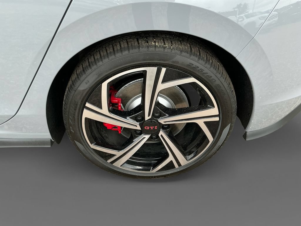 New 2026 Volkswagen GTI SE FWD image 14