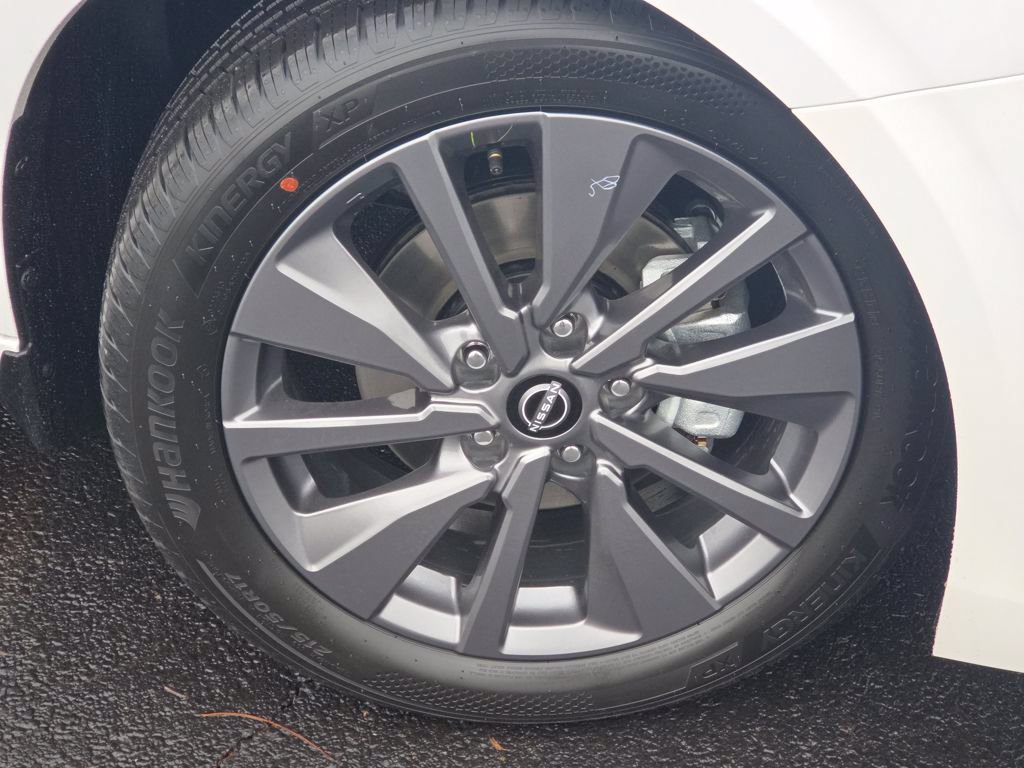 New 2026 Nissan Sentra SL w/ Floor Mat Package FWD image 10