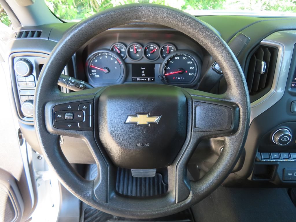 Certified 2022 Chevrolet Silverado 1500 Custom AWD/4WD image 16