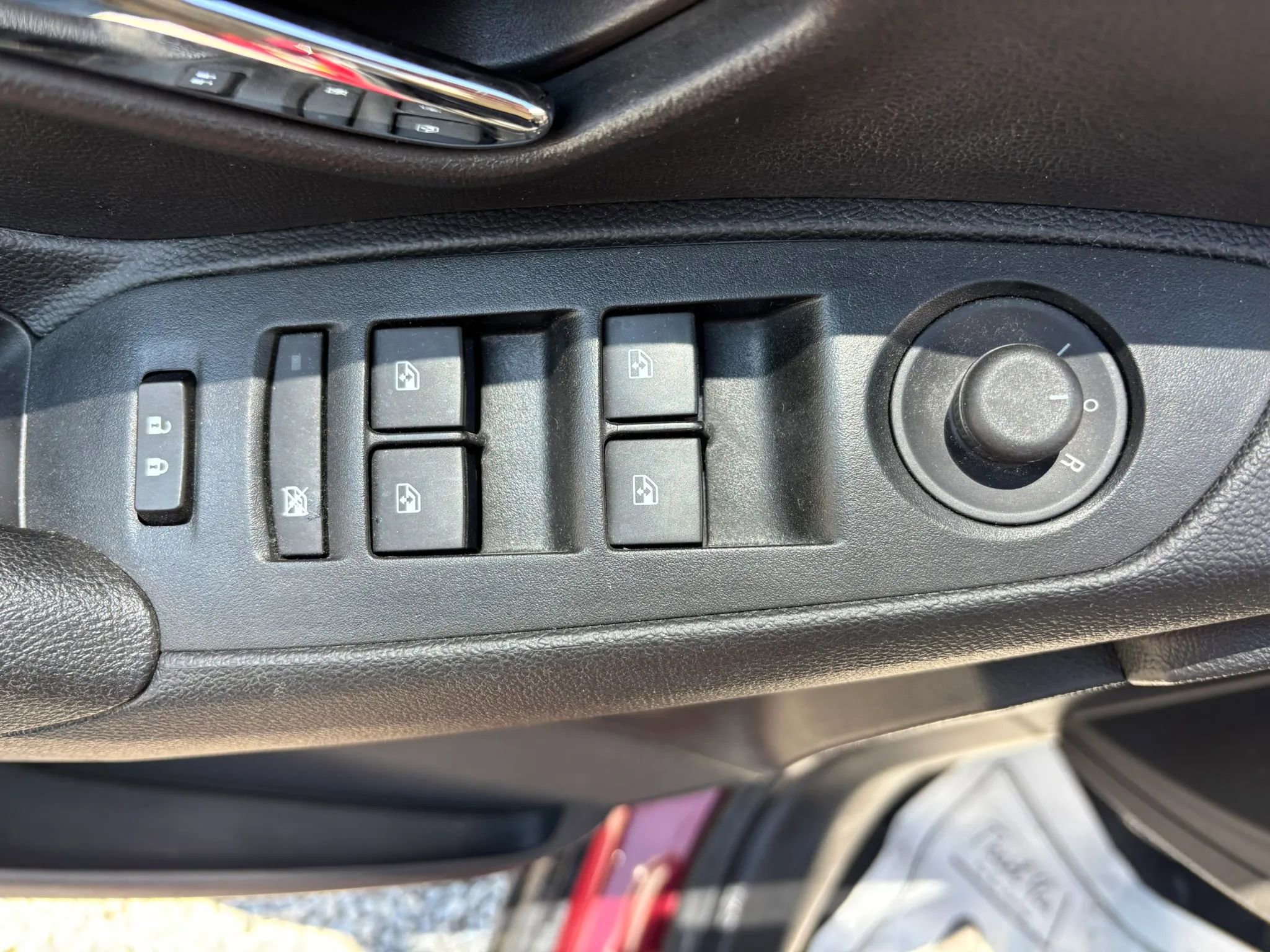 Used 2020 Chevrolet Trax LT w/ LT Convenience Package image 19