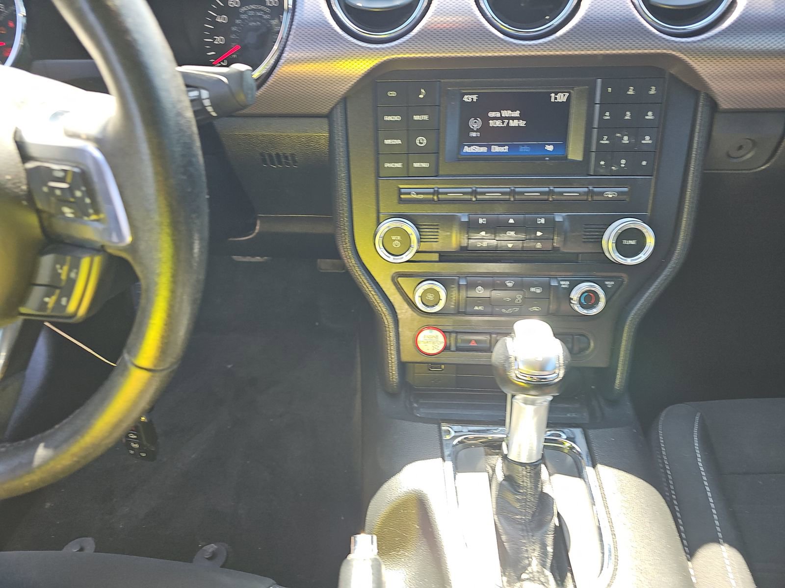 Used 2017 Ford Mustang EcoBoost image 17