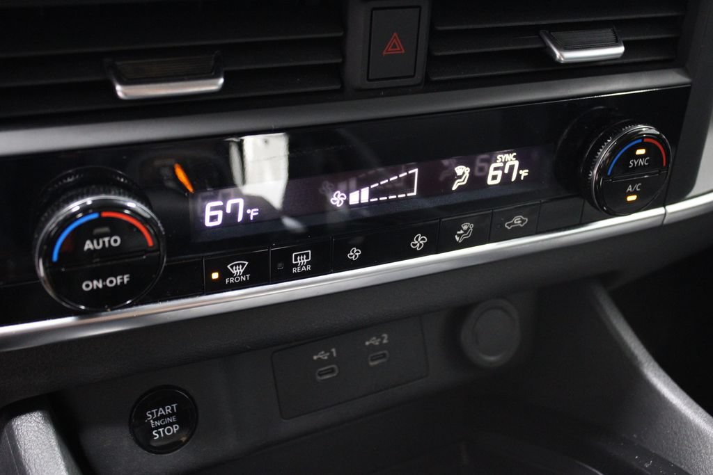Certified 2024 Nissan Rogue SV AWD/4WD image 30
