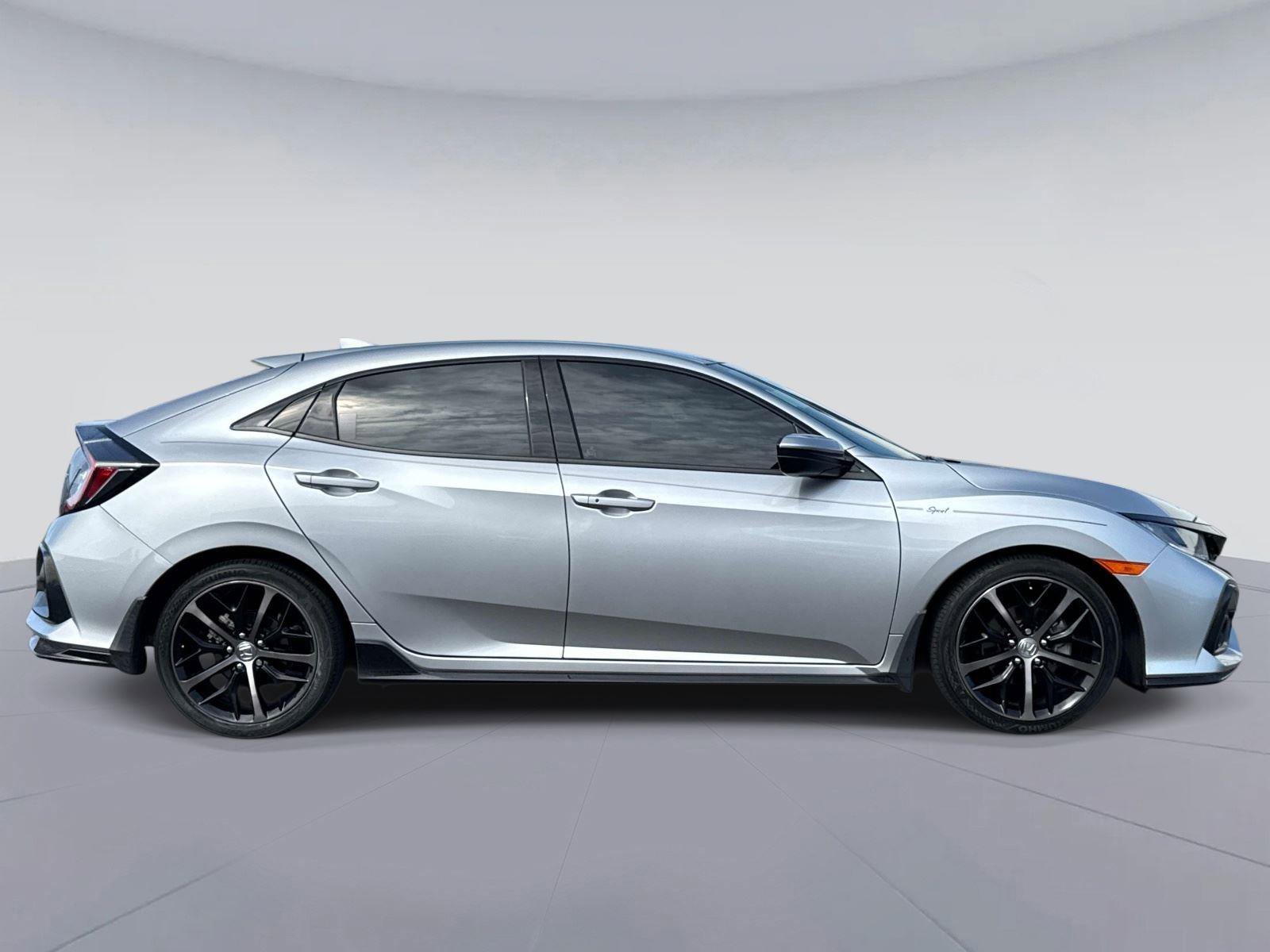 Used 2021 Honda Civic Sport image 2