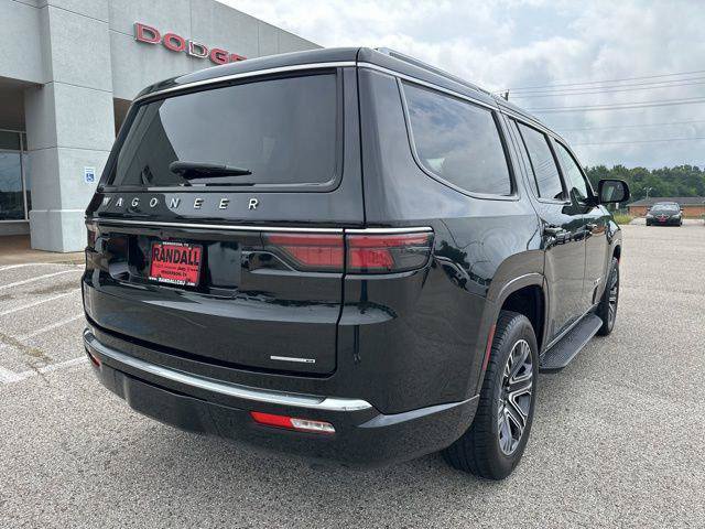 Certified 2024 Jeep Wagoneer Series II w/ Flexible Seating Group RWD image 7