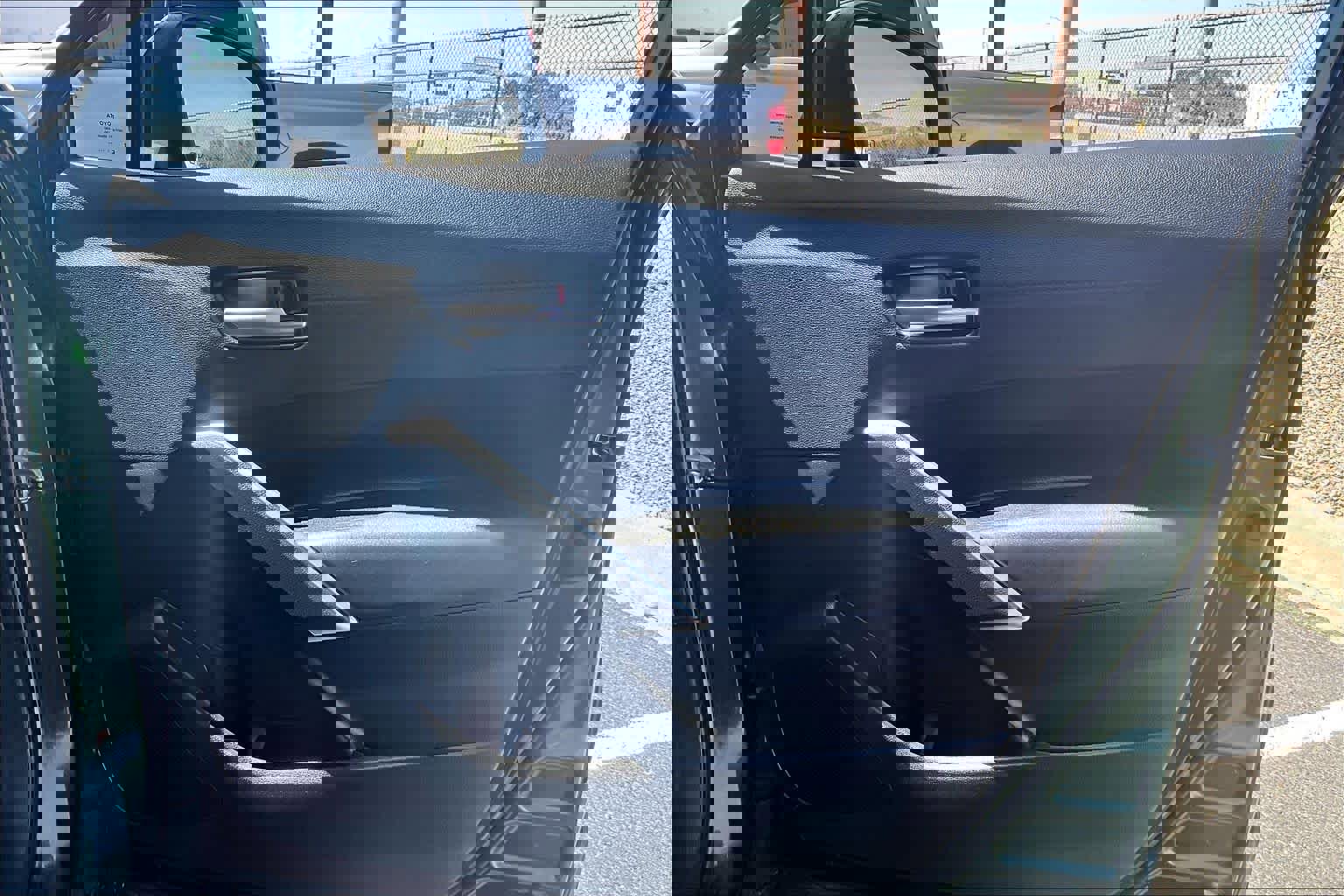 Used 2022 Toyota Corolla Cross XLE w/ Convenience Package image 23